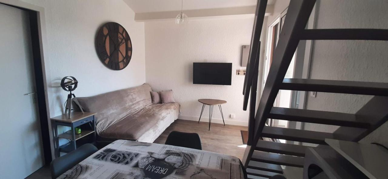 La Casel Appartement Cosy Avec Terrasse Proche Plage - Clim - Parking サン・シプリアン エクステリア 写真